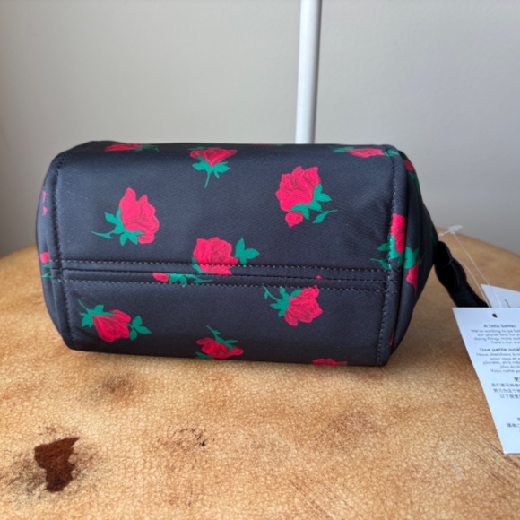 Kate Spade Chelsea Rose Toss Printed Medi - Picture 8 of 9